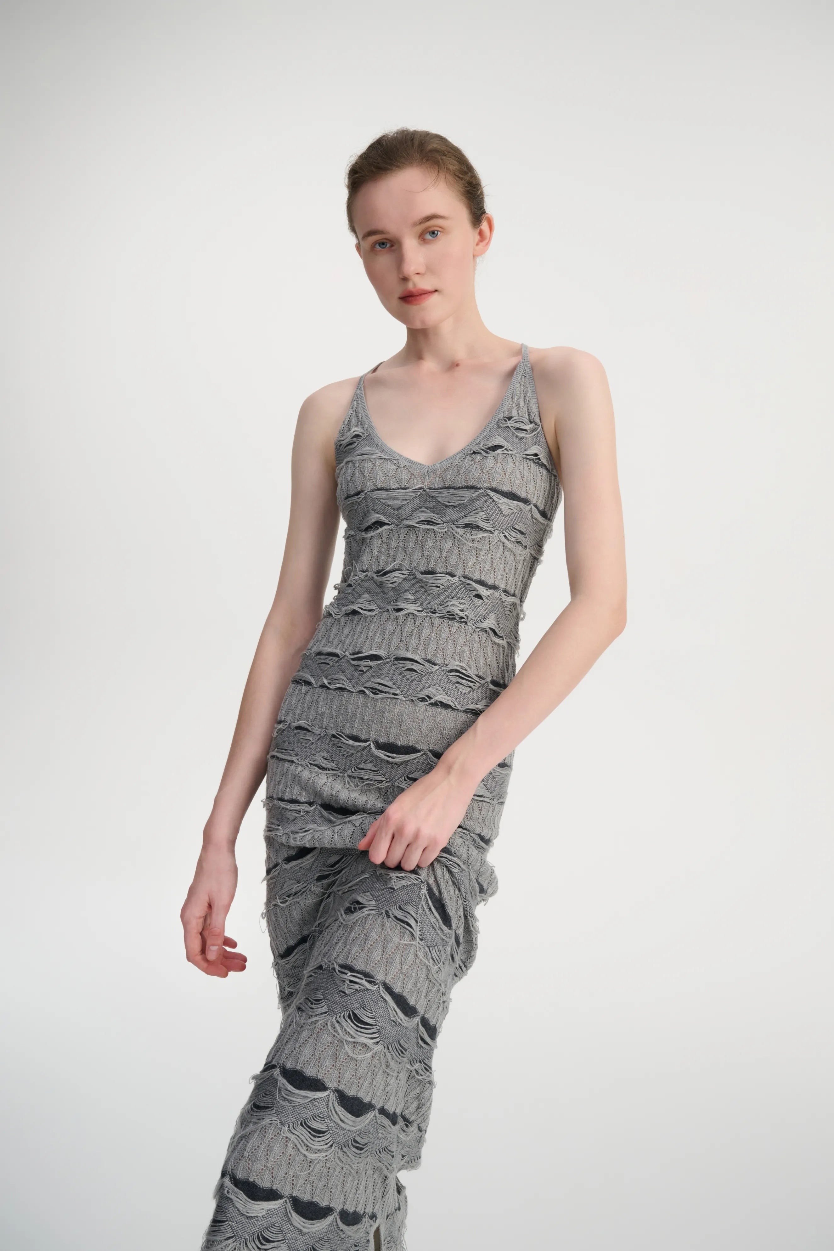 Kleid mit Neckholder und Drop-Stitch-Ausschnitt