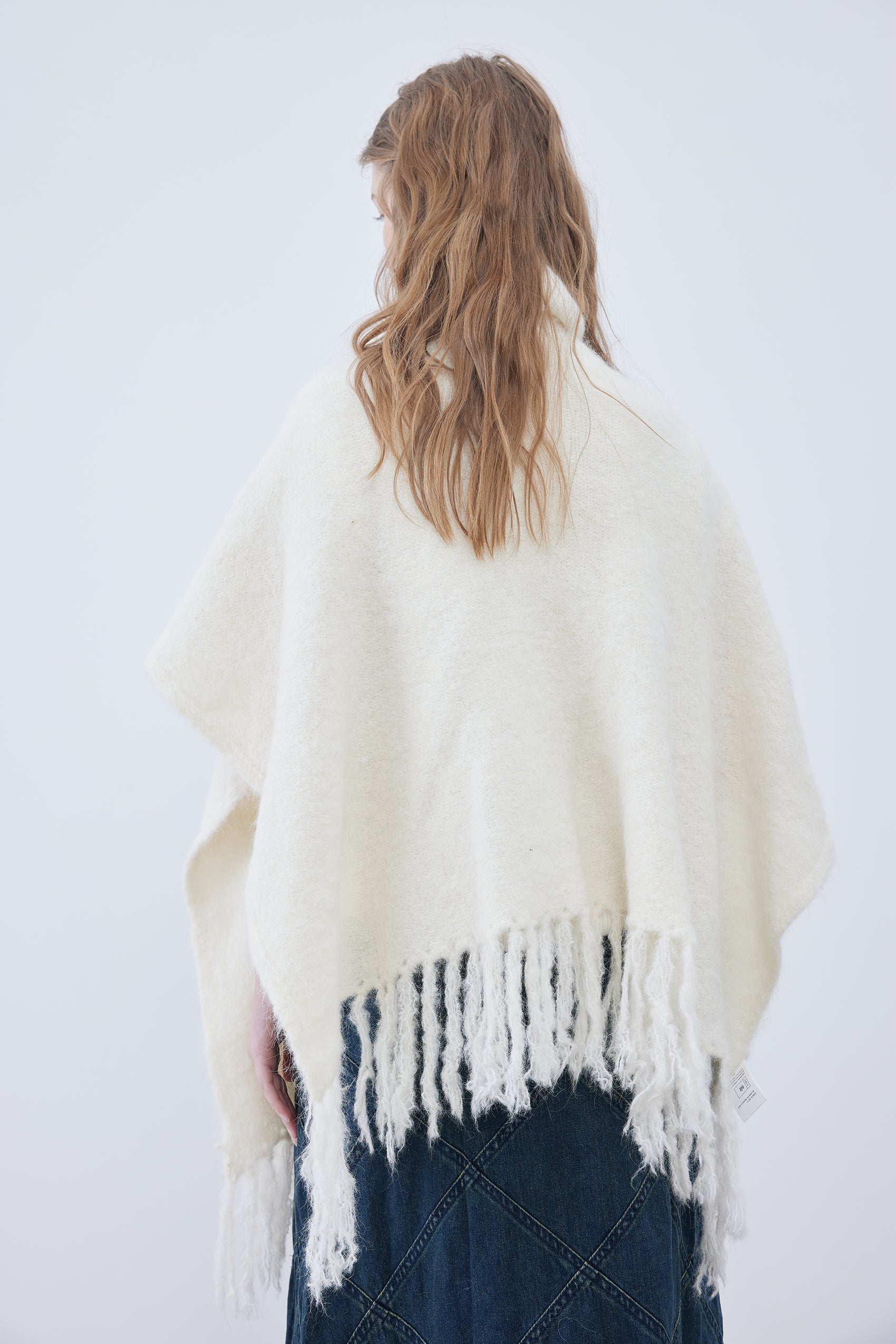 Fringe-detail poncho