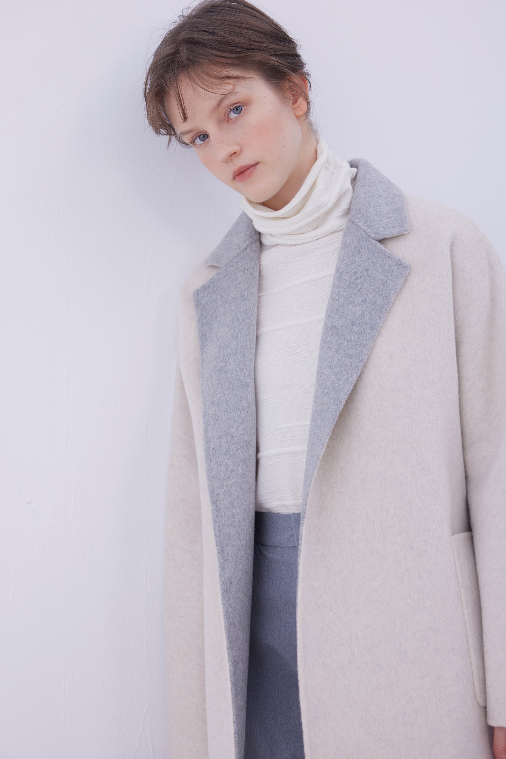 Contrast wool overcoat