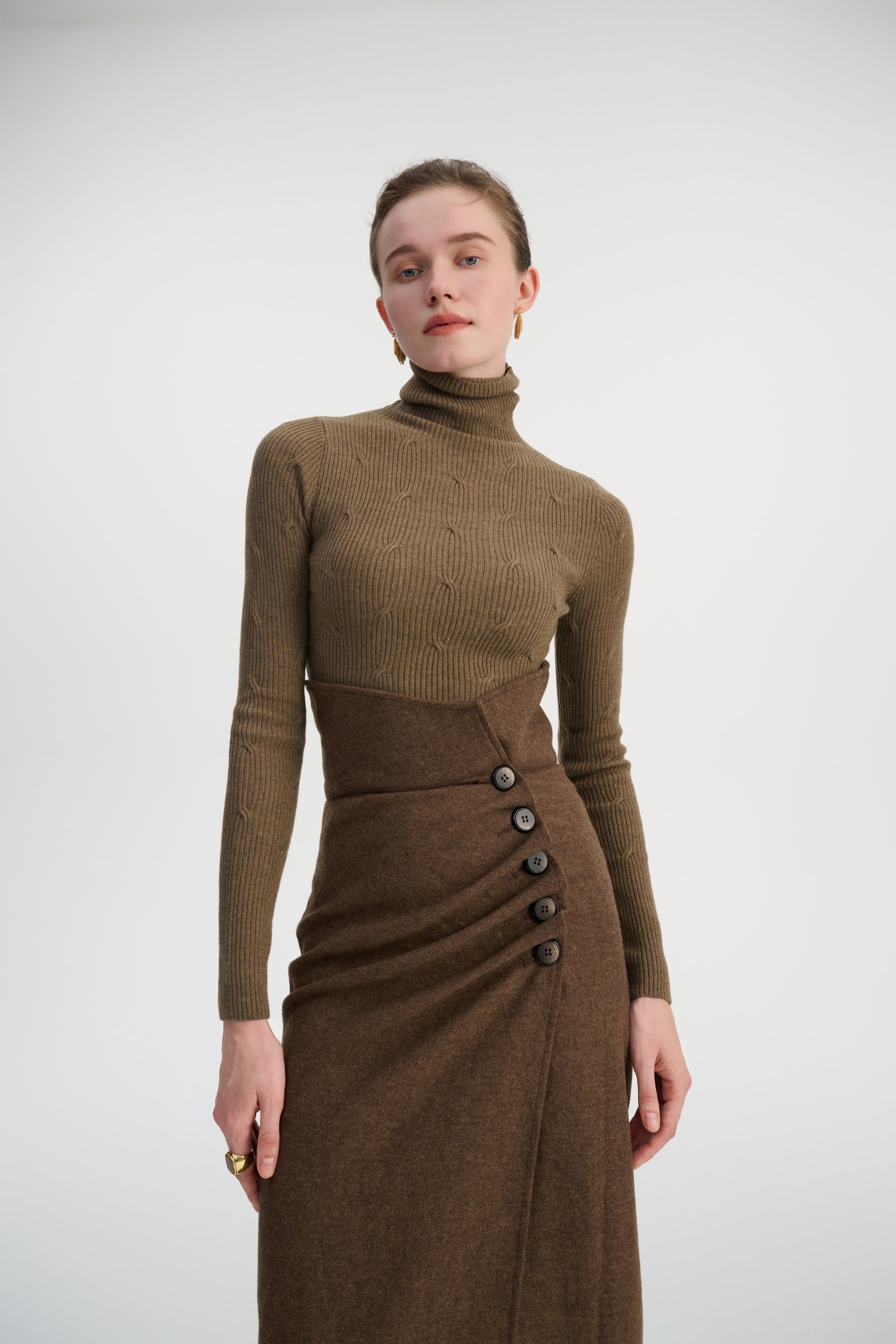 Slim fit cropped turtleneck