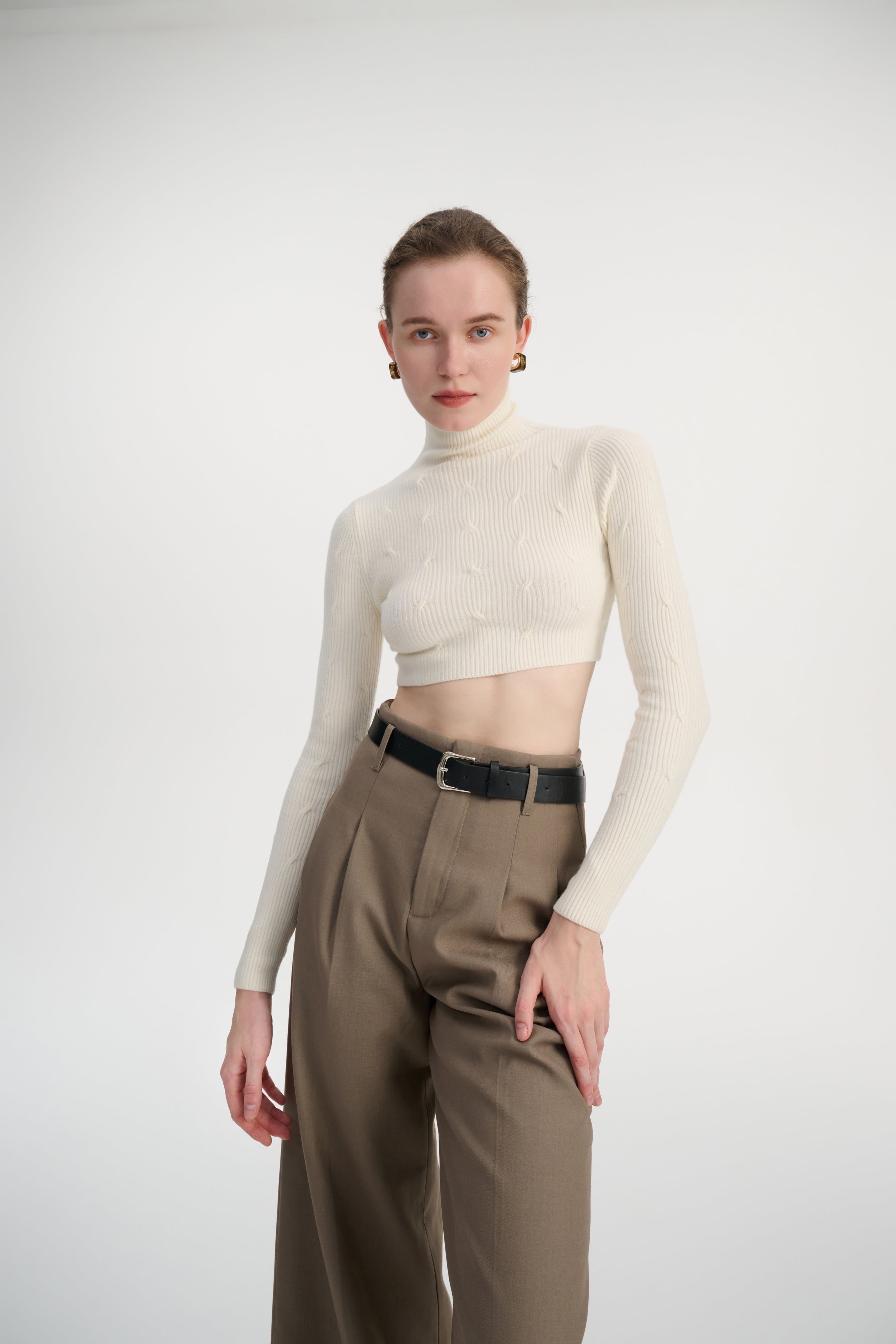 Slim fit cropped turtleneck