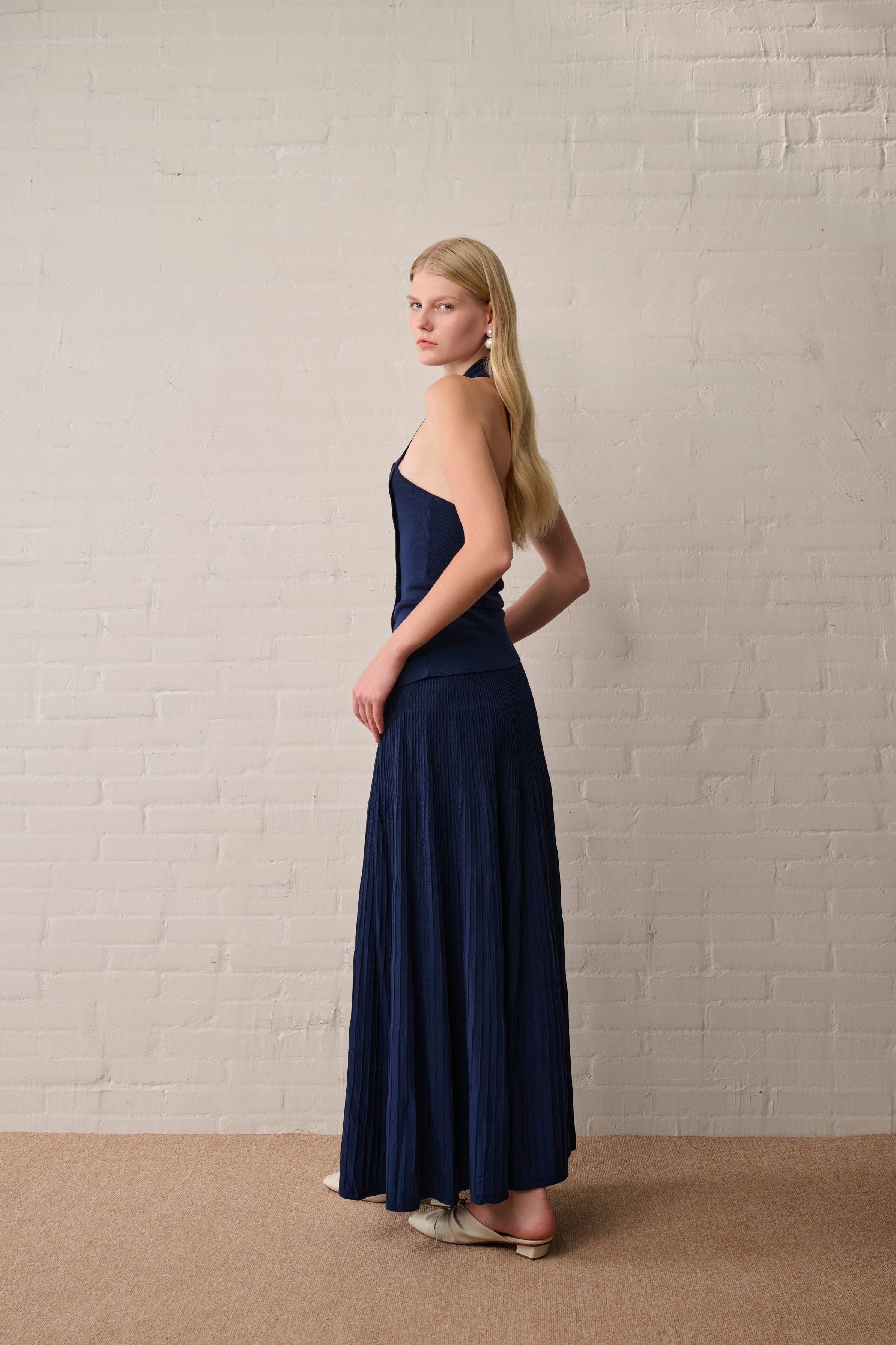 A-line maxi knit skirt