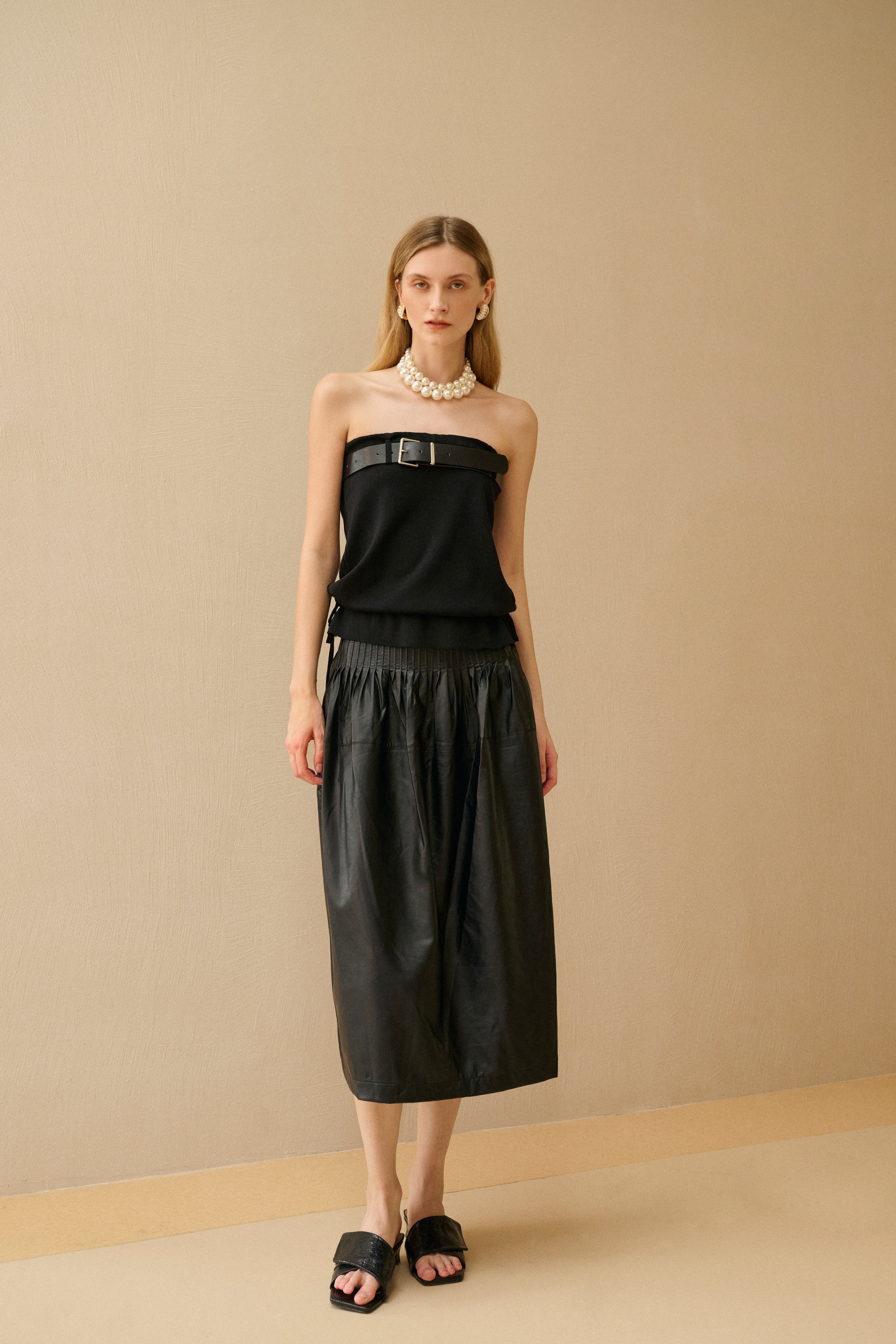 Belted strapless top