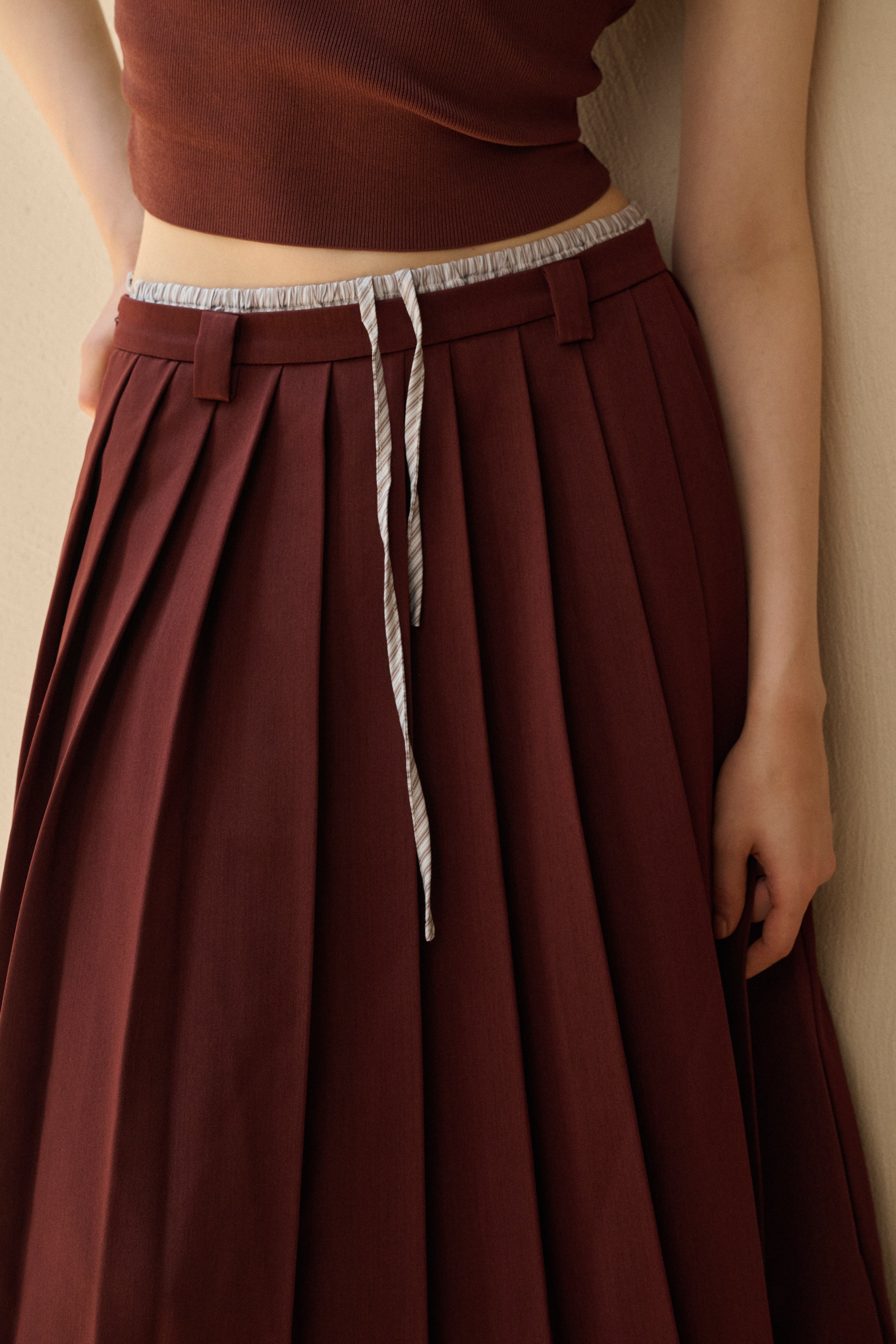 Drawstring double waist pleated skirt