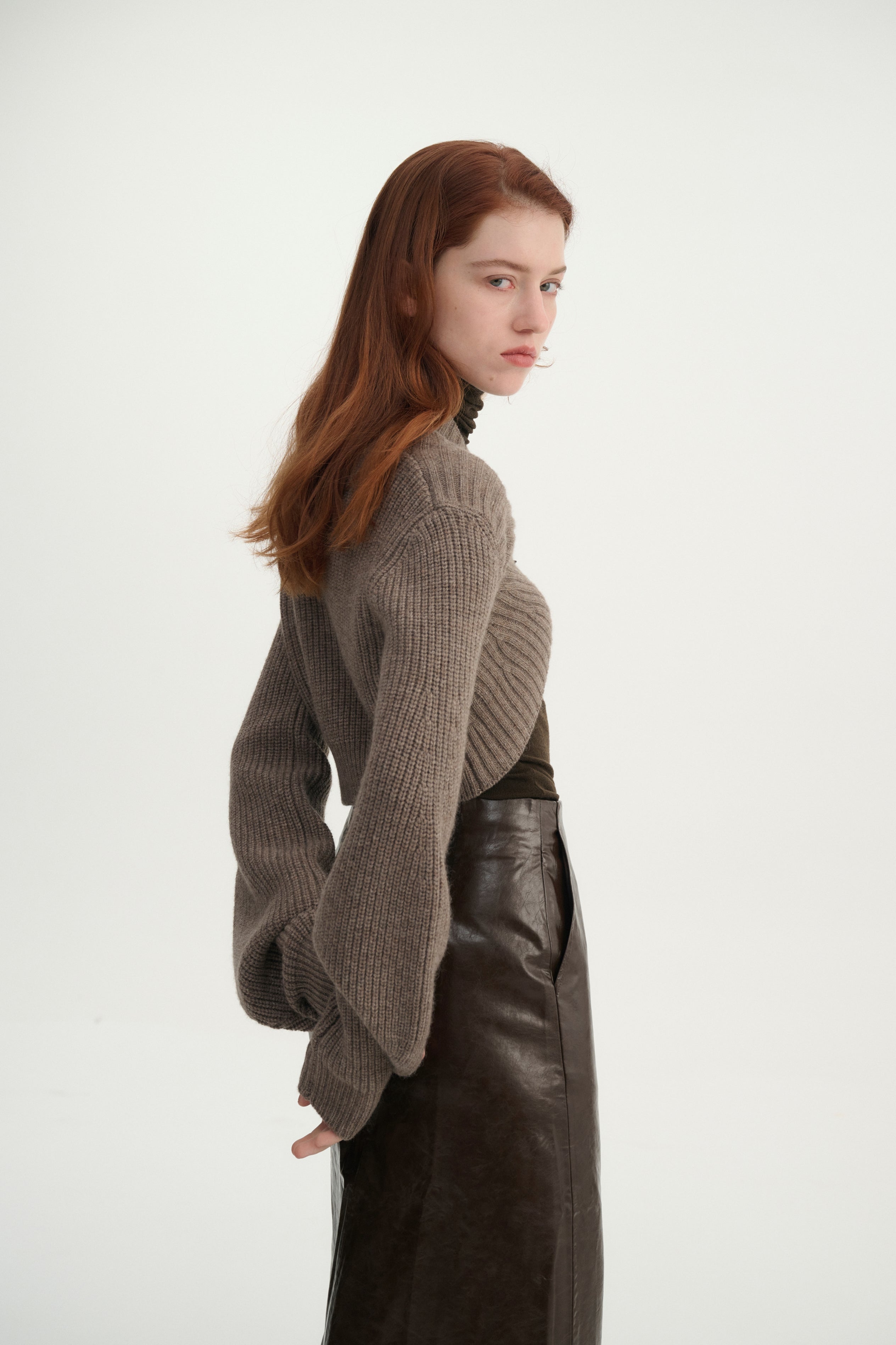 Mid-weight ribbed shrug