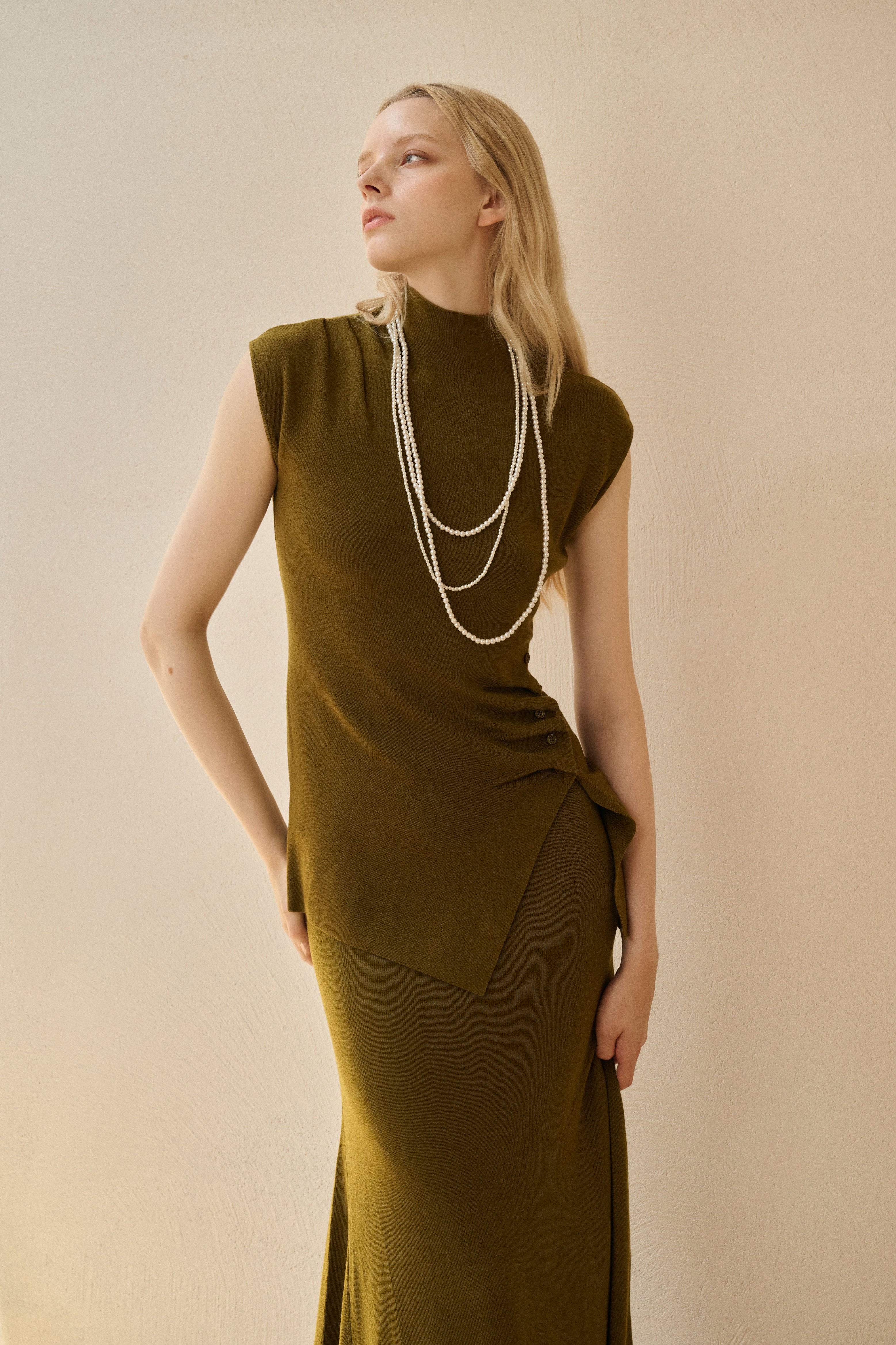 Mock neck ruched top & mermaid skirt