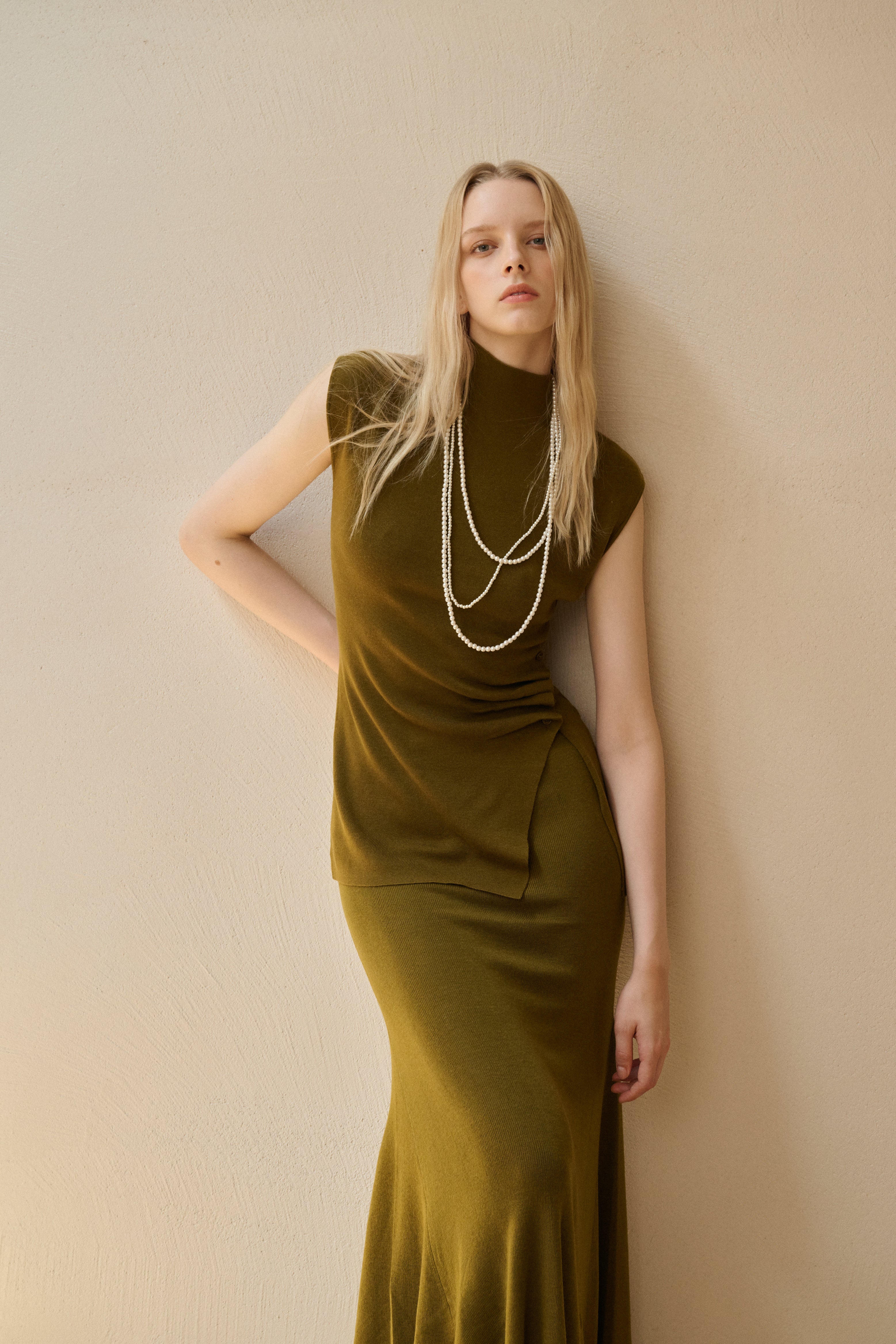 Mock neck ruched top & mermaid skirt
