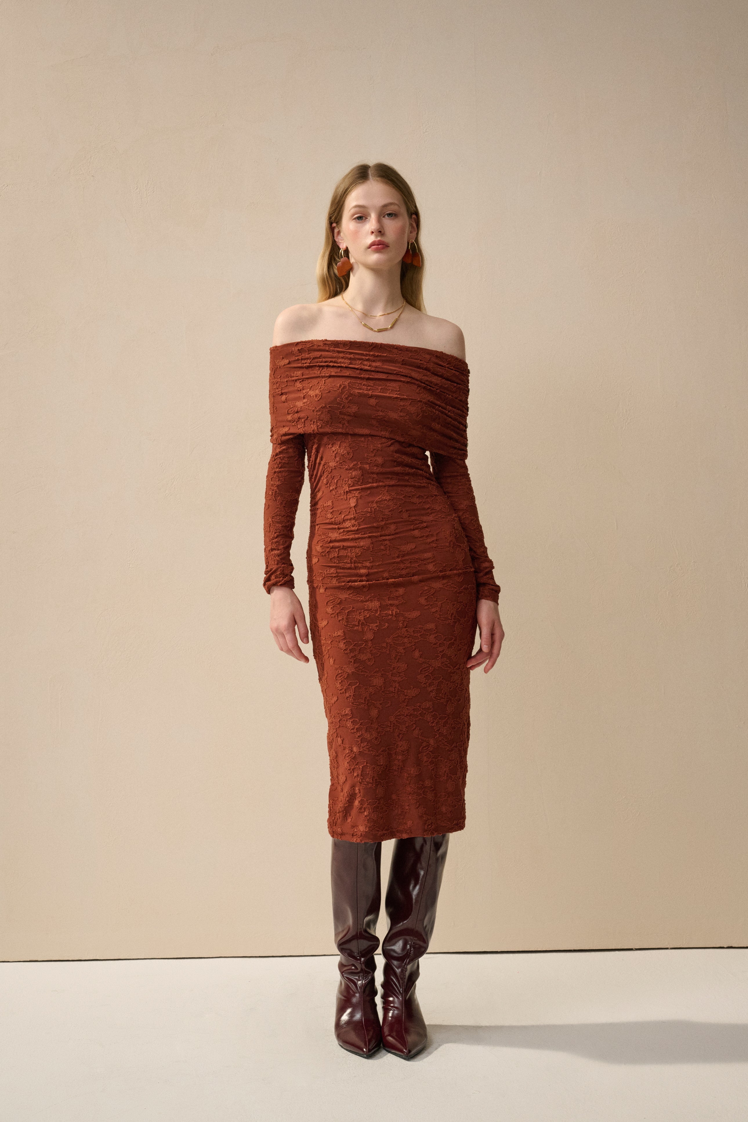 Off shoulder slim fit dress