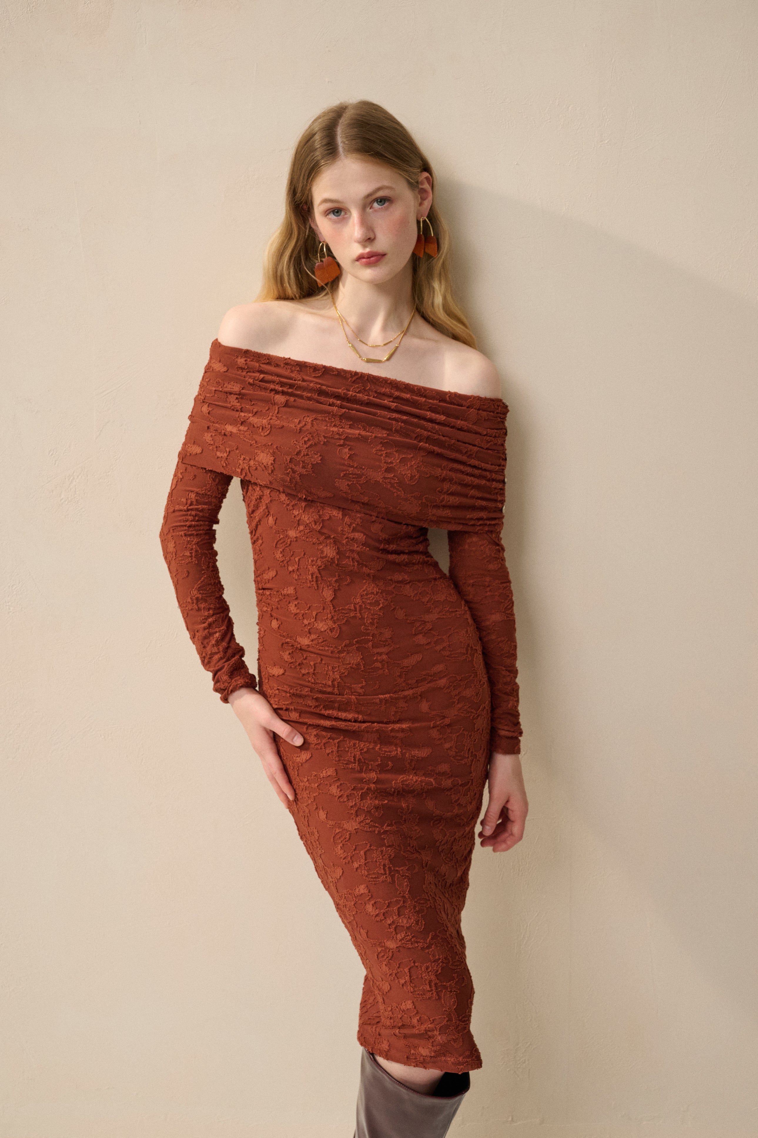 Off shoulder slim fit dress