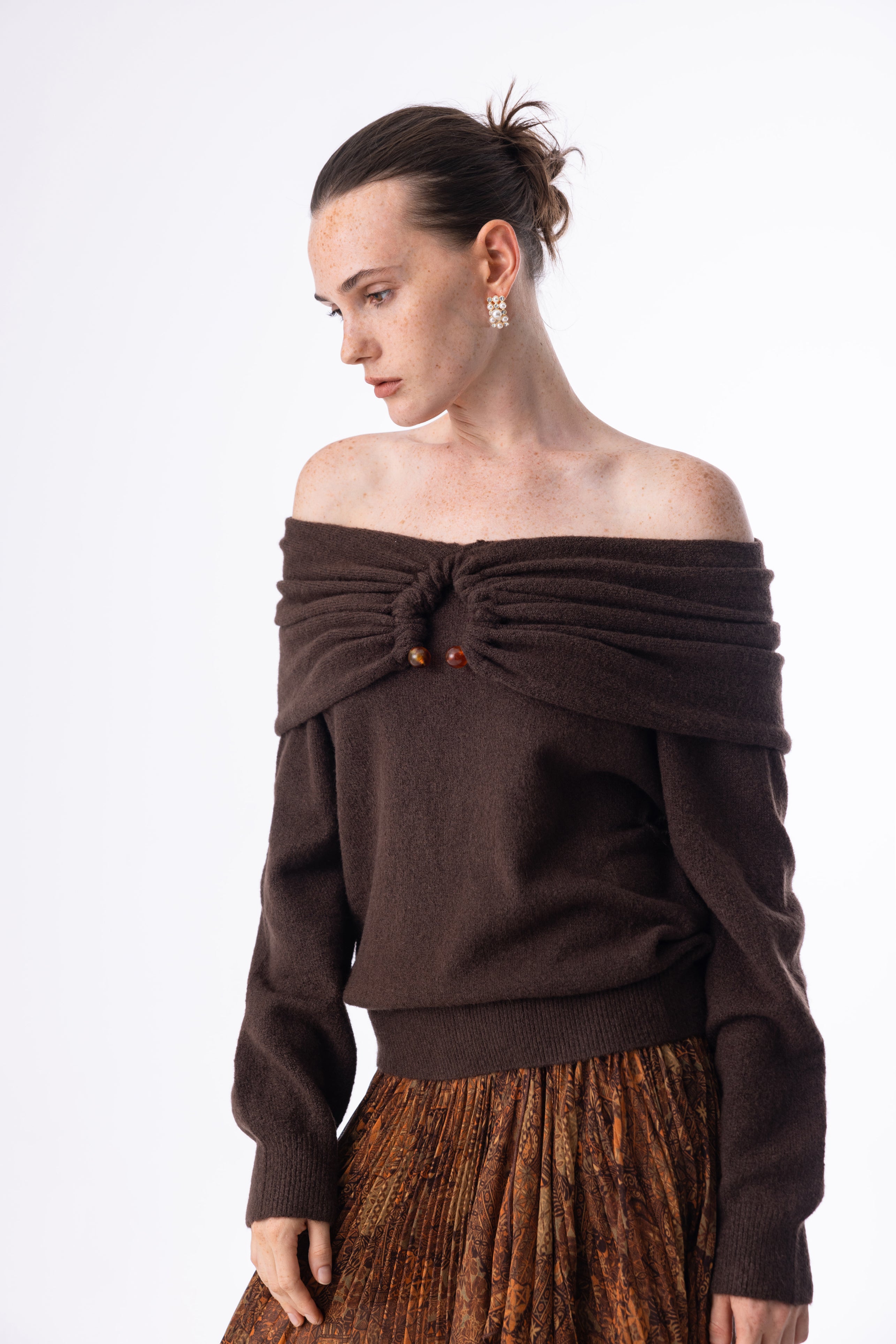 Off shoulder wool sweater