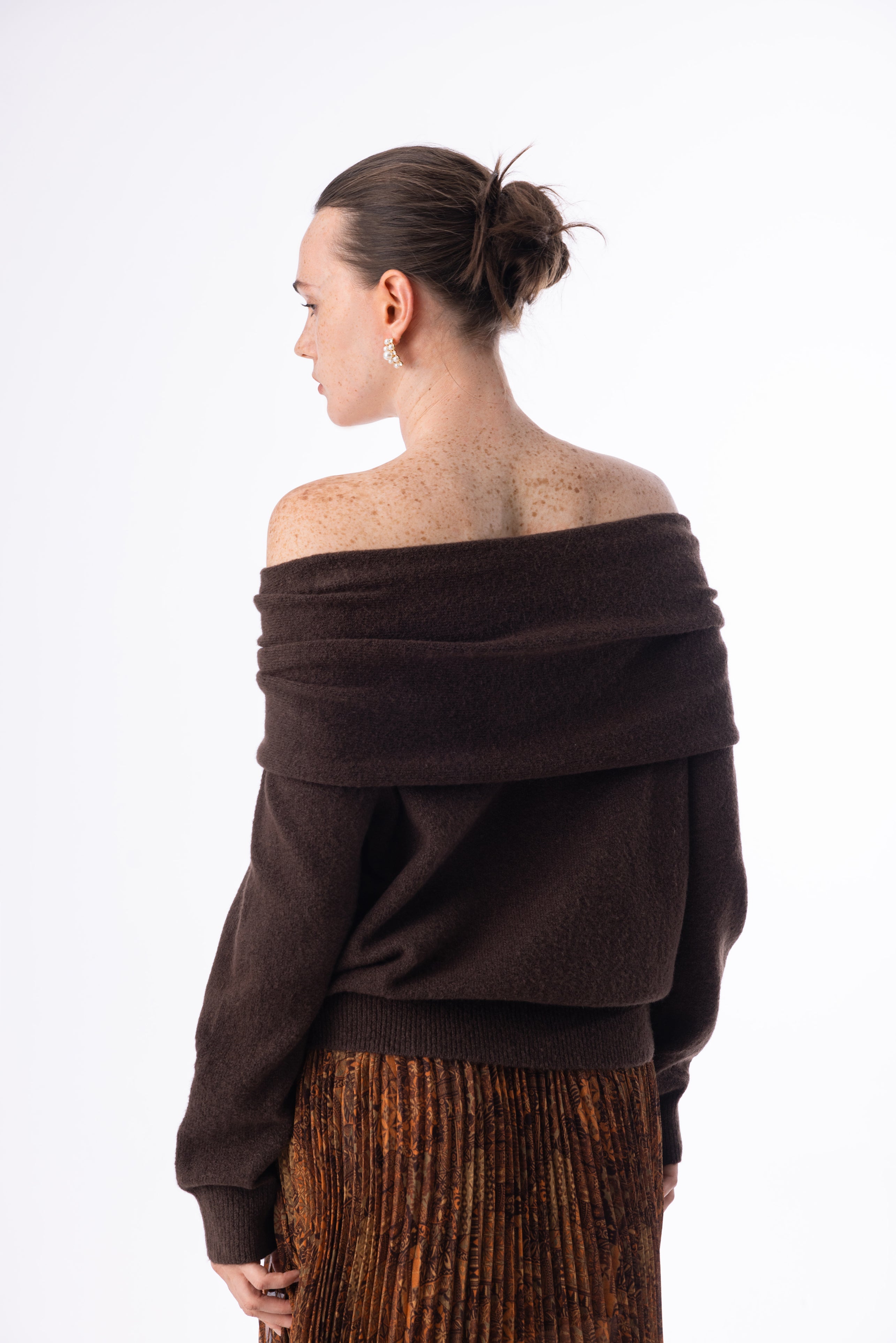 Off shoulder wool sweater