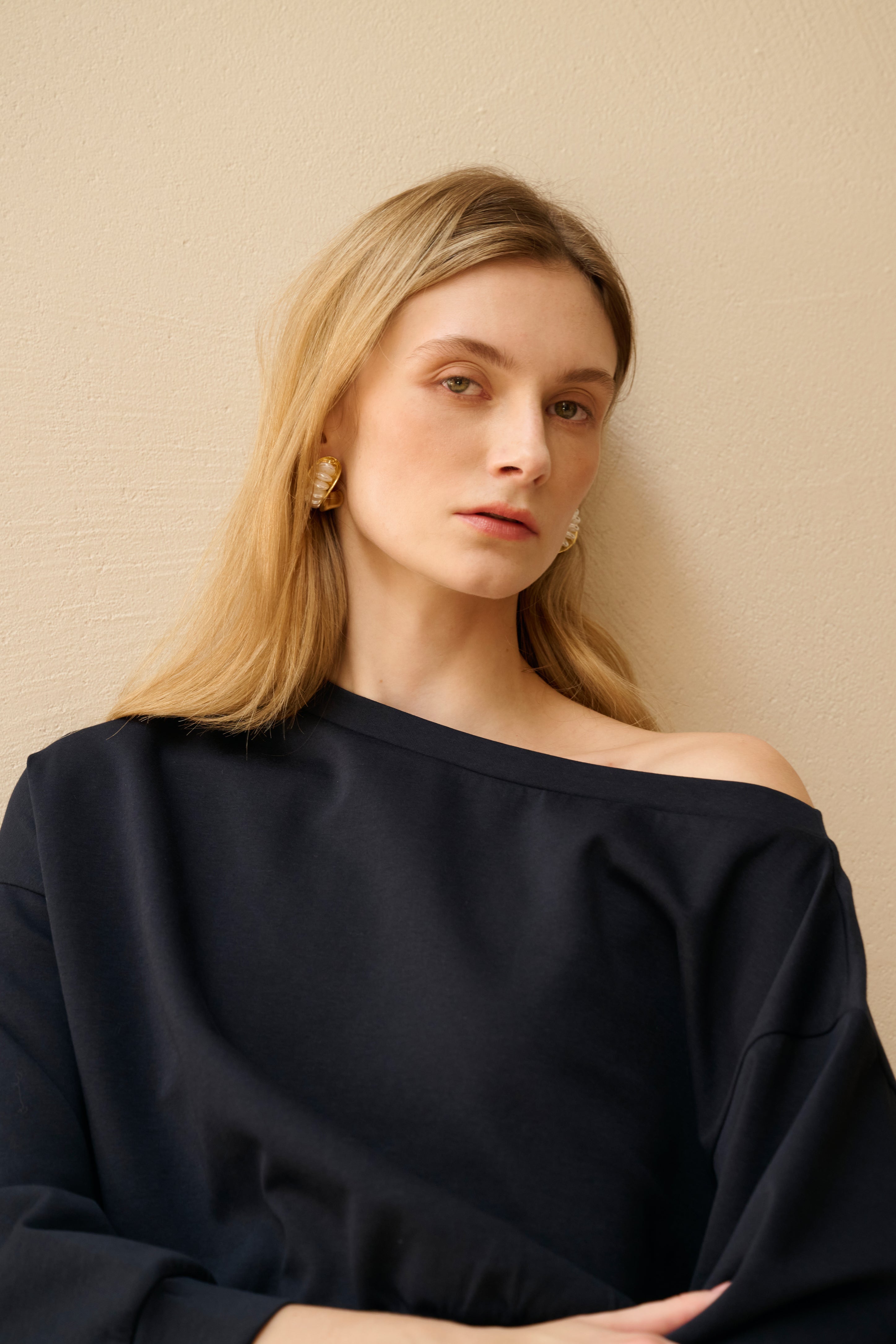 One-shoulder sweatshirt & skirt