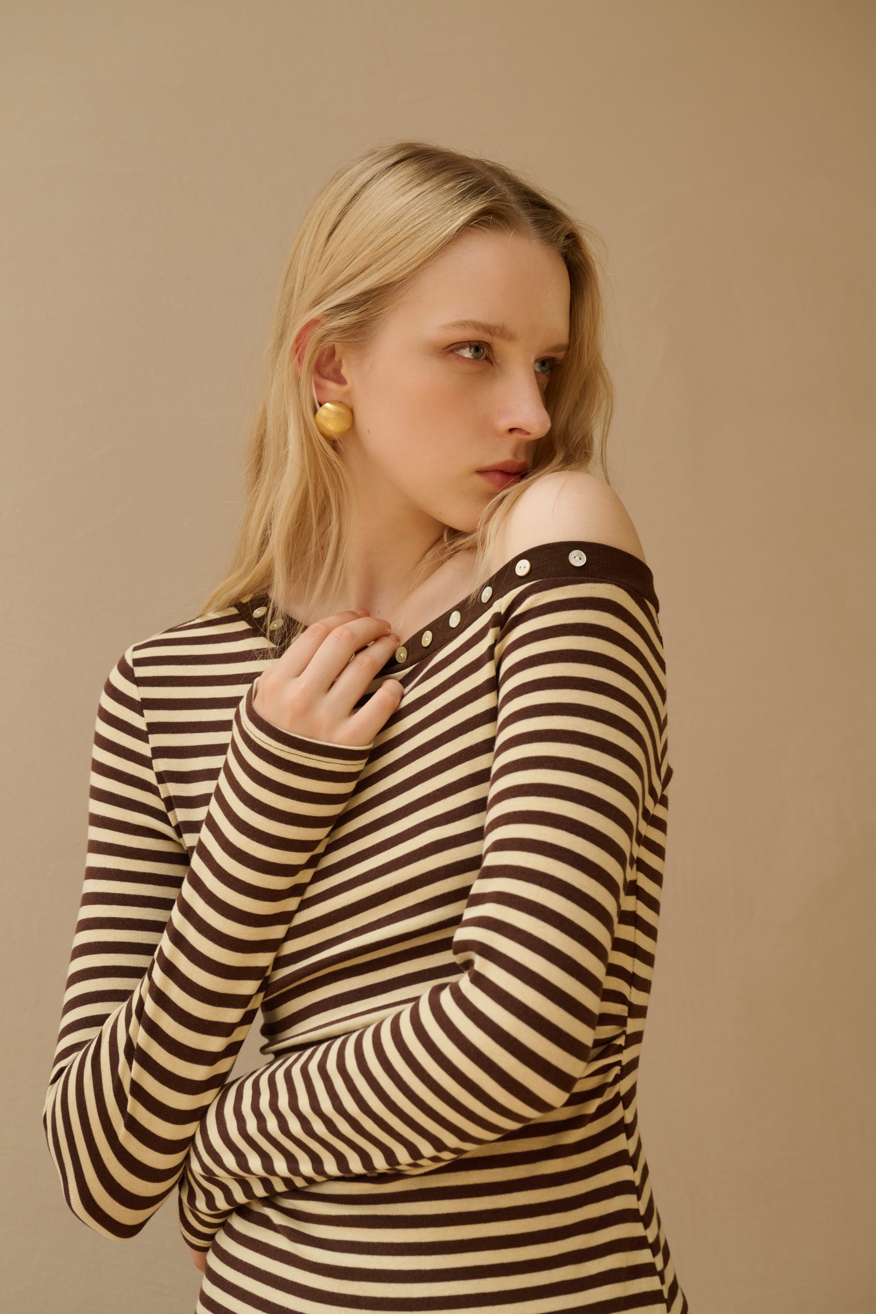One shoulder striped top