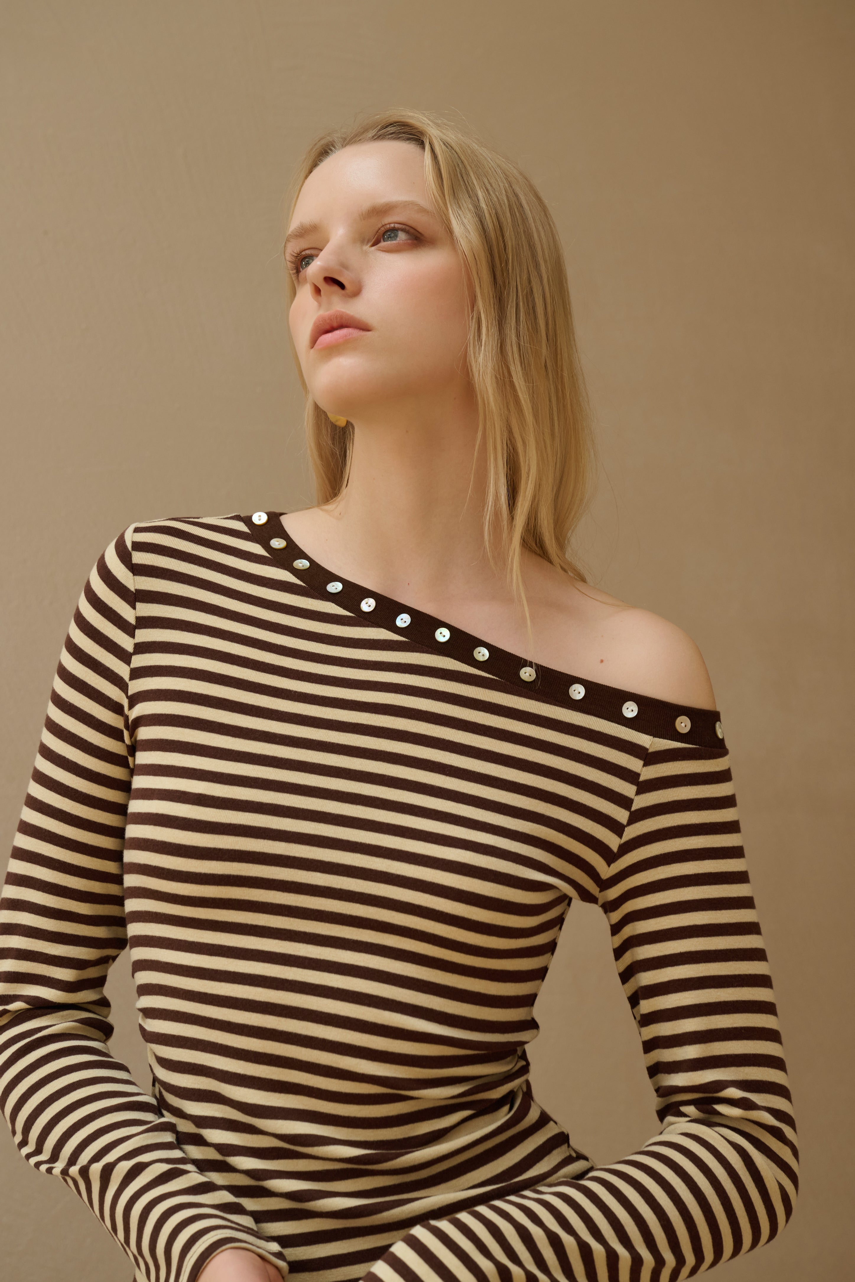 One shoulder striped top