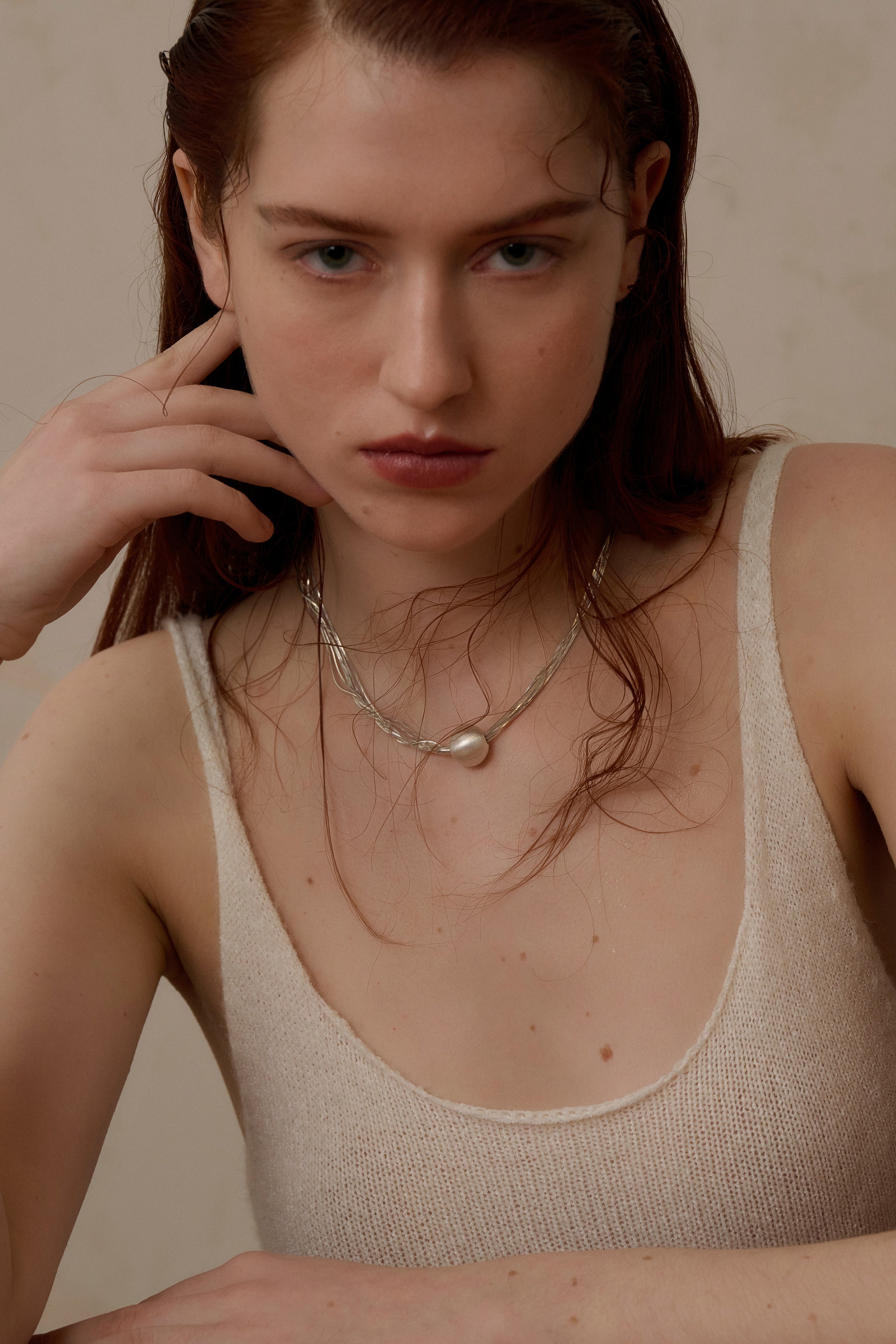 Single-bead layered necklace