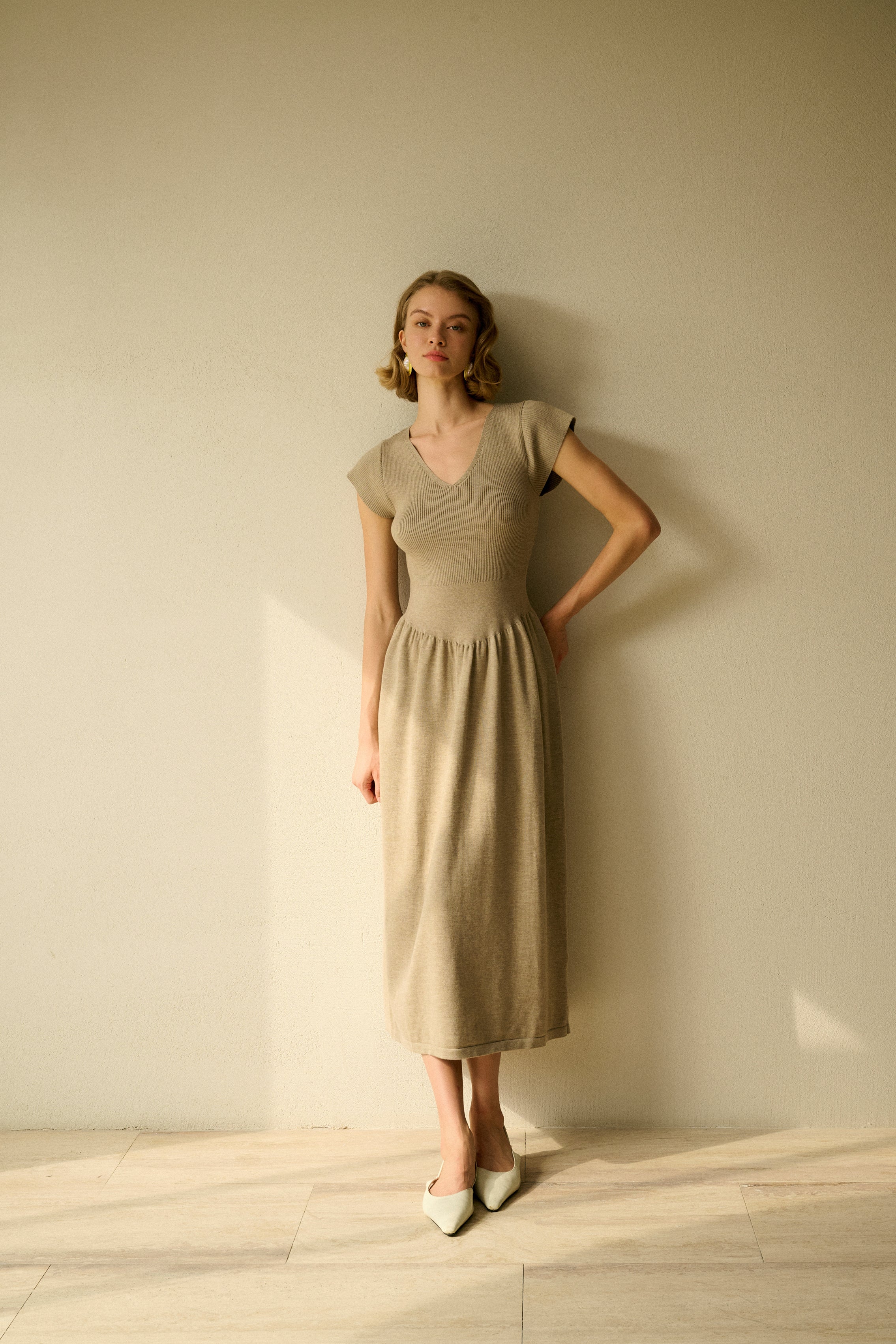 V neck fit-and-flare dress Ancosti V neck fit-and-flare dress Ancosti